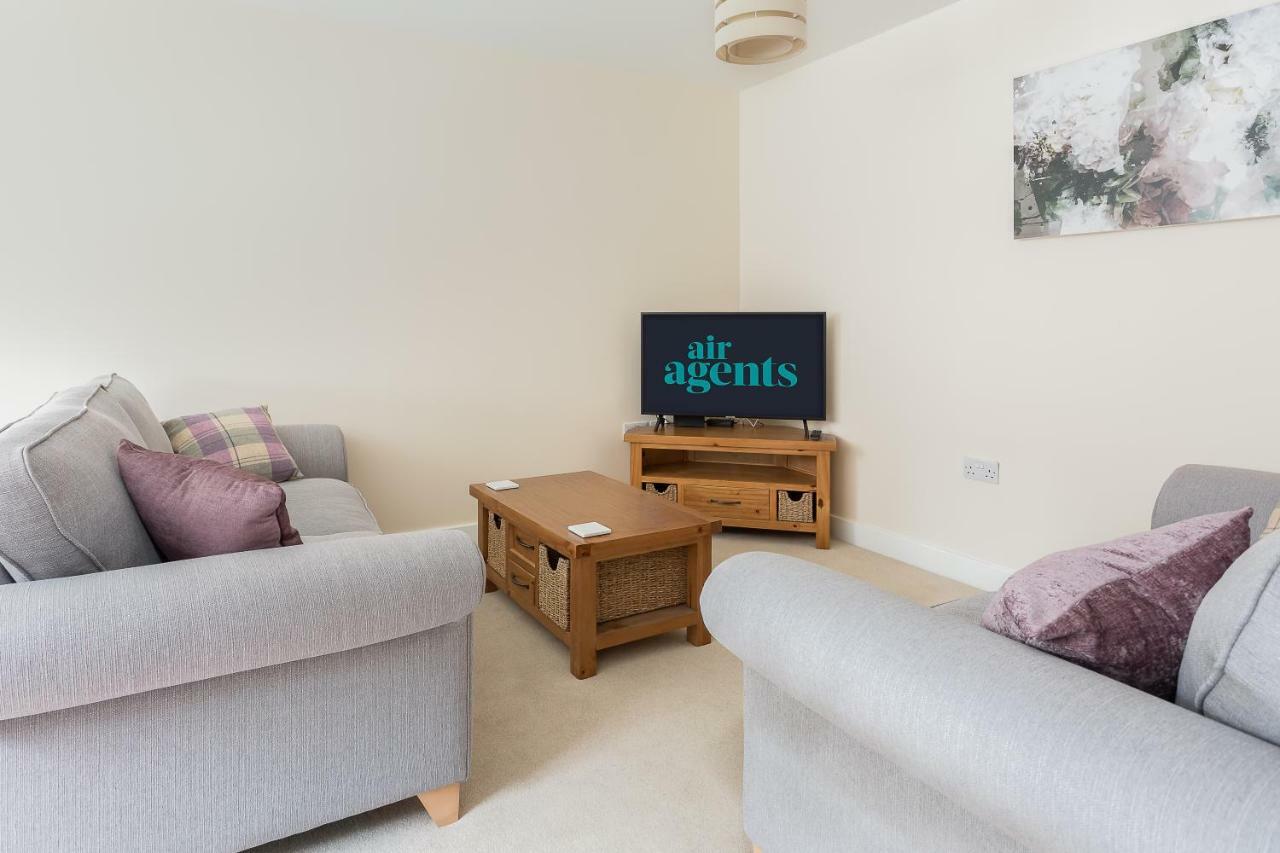 Stylish Modern City Centre Apartment Gloucester Exterior photo